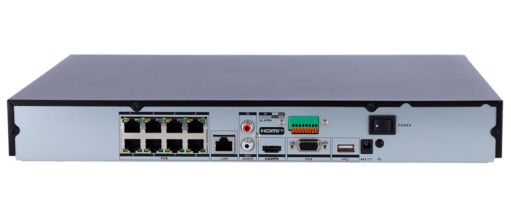 HIKVISION-NVR-CONEXIONES Detalle trasero del NVR DS-7608NXI-K2/8P(D) de Hikvision mostrando las conexiones HDMI 4K, VGA, RJ45 y entradas PoE, con estructura robusta para rack o sobremesa
