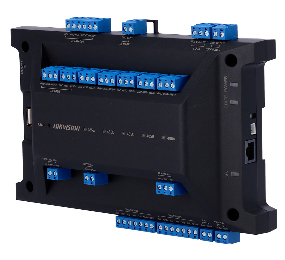 DS-K2701X-P-HIKVISION-accesos-controladora Controladora Hikvision DS-K2701X(P) con carcasa metálica compacta, ideal para gestión de accesos con lectores Wiegand y salida de relé integrada