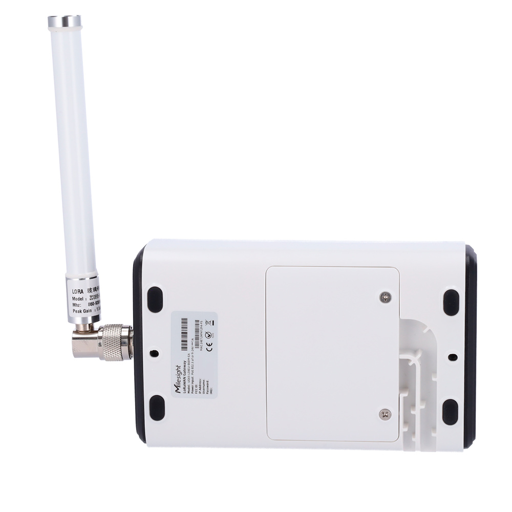 Puerta de enlace MILESIGHT conectores de red, alimentación PoE, antena LoRa y puerto consola del modelo MS-UG65-868M-EA. Vista pensada para instaladores que buscan compatibilidad, seguridad, gestión remota y despliegue rápido en proyectos IoT de alto nivel