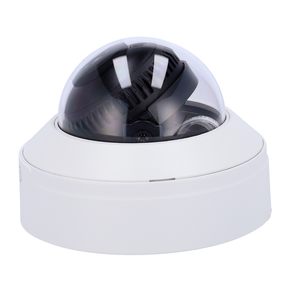 SAFIRE IP DOMO cámara SF-IPD040A-8I1 de Safire con visión nocturna IR de hasta 30 m y construcción metálica resistente. Incluye micrófono, clasificación inteligente de personas y vehículos, acceso remoto vía app, y ranura microSD. Diseñada para instalaciones profesionales con visión precisa y máxima seguridad