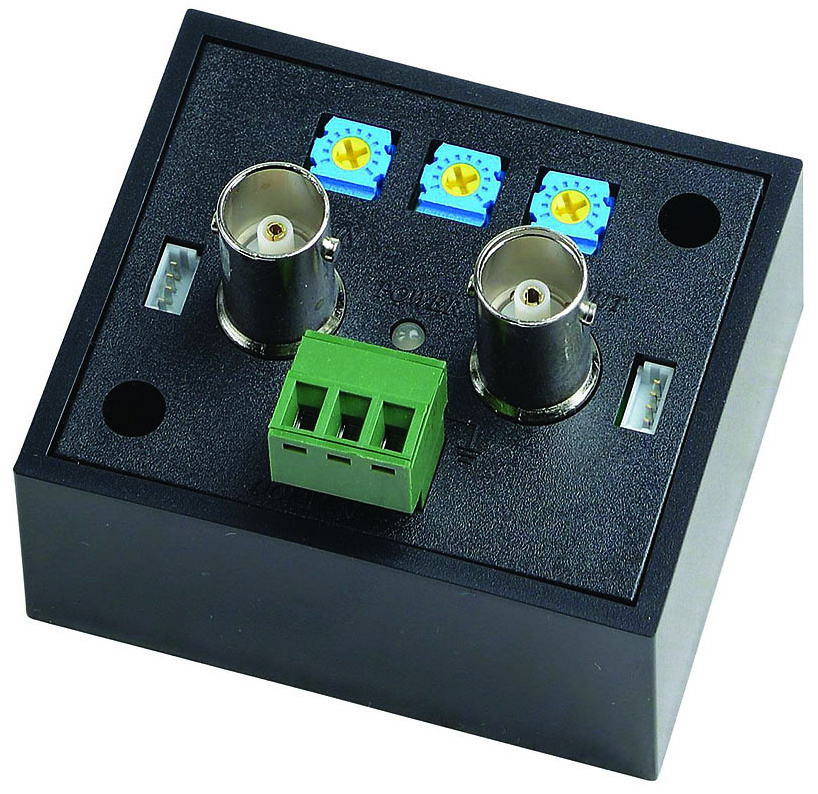 Amplificador de Video HD SAM-3890 Amplificador de video para instalaciones de camaras de vigilancia. Es un dispositivo que amplifica la señal de video ya sea HDCVI, AHD y HDTVI