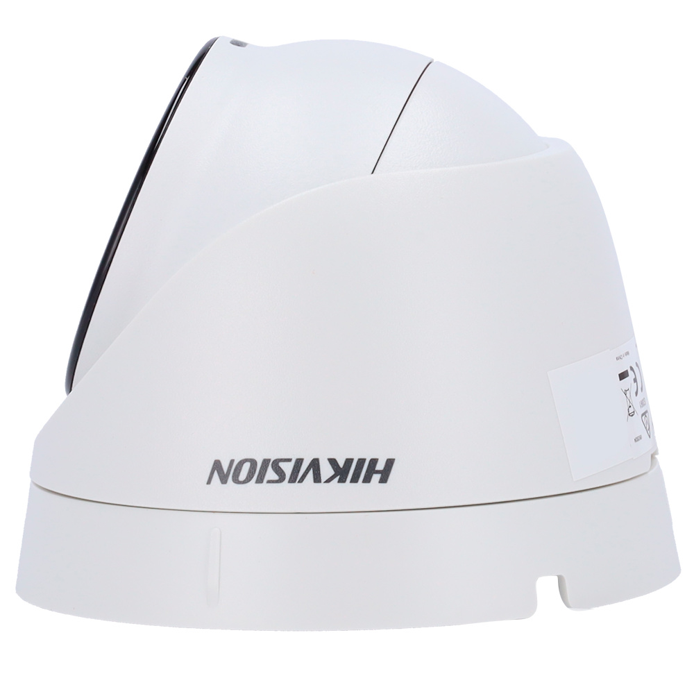 camara-ip-hikvision-turret-lateral-montaje Imagen lateral de la cámara Turret de Hikvision mostrando su base de montaje. Diseño resistente con grado IP67, micrófono integrado y lente gran angular para vigilancia precisa en todo tipo de espacios